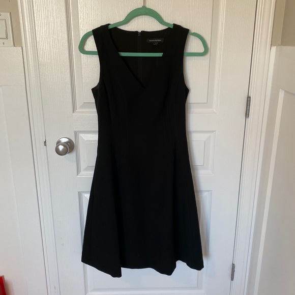 Banana Republic ⚡️ - V Neck Dress - Picture 4 of 5